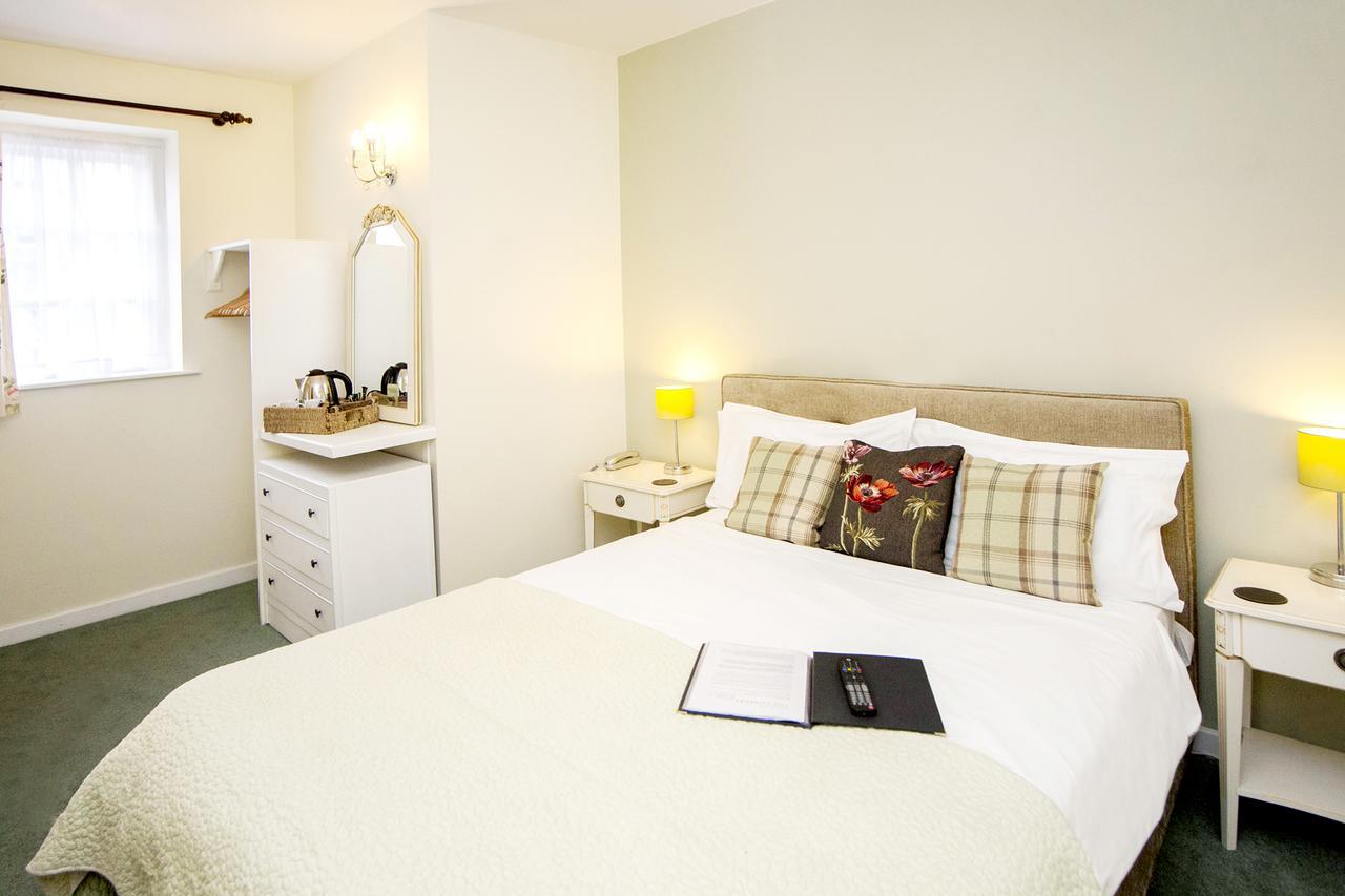 Hotel The Conigre à Melksham Extérieur photo