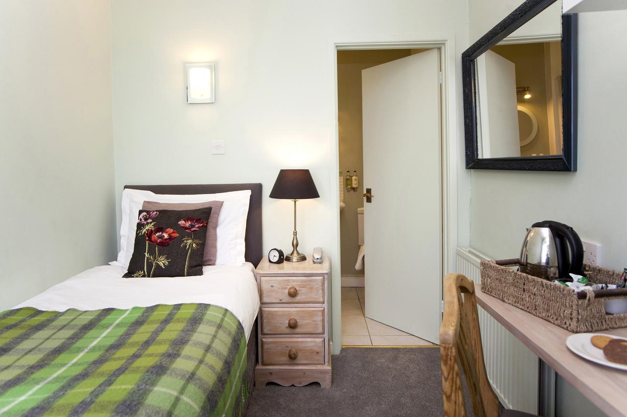 Hotel The Conigre à Melksham Extérieur photo